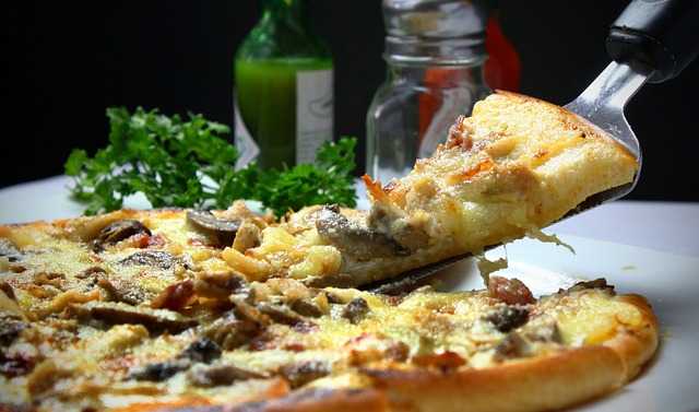 Feeling Crusty? Enjoy Domino’s Gluten-Free Pizzas
